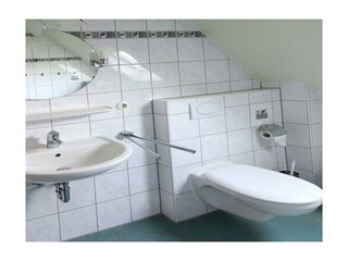 Modernes Duschbad