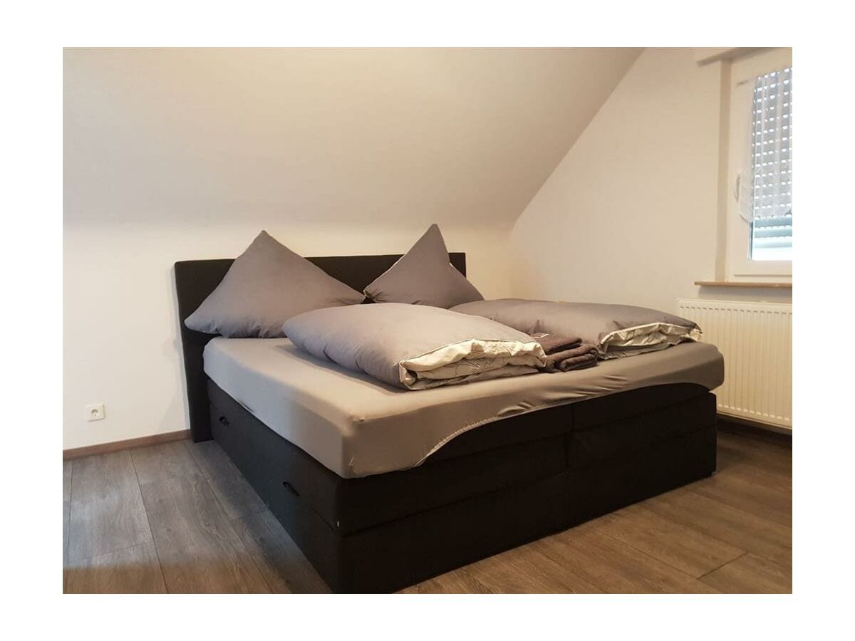 Schlafzimmer2