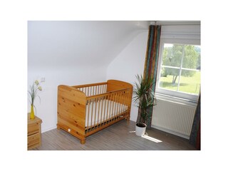 Kinderbett und Aussicht