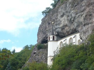 Felsenkirche1
