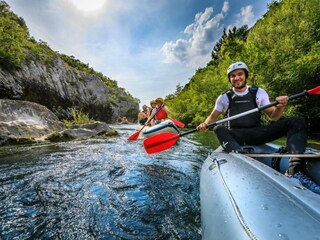 Cetina Fluss Kanufahren