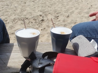 DE ZON IN ZEELAND direct aan het strand.