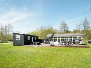 6 Personen Ferienhaus in Store Fuglede - Bjerge Strand - image1