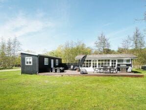 6 Personen Ferienhaus in Store Fuglede - Bjerge Strand - image1