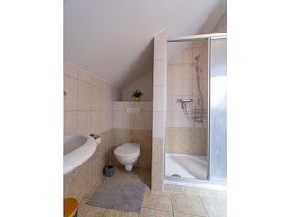 Bad mit Dusche
