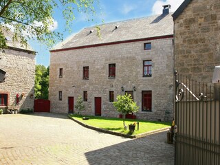 Ferienhaus Hotton Außenaufnahme 2