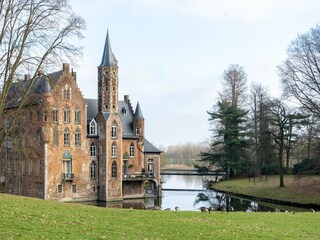 Castillo Beveren Entorno 35