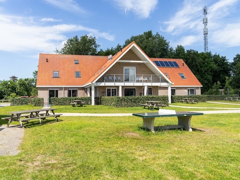 Appartement Groepsappartement Ameland bij De Vleijen
