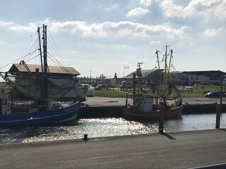 Kutterhafen, im Hintergrund das Schwimmbad