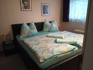 Schlafzimmer 2