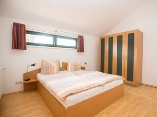 Schlafzimmer 1 im OG