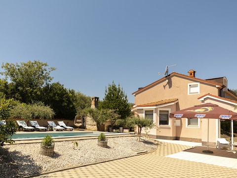 Villa Sunshine