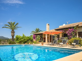 Finca mit Pool
