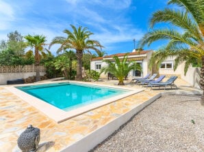 Holiday house Holiday home with private pool - ID 3045 - Cala Murada - image1