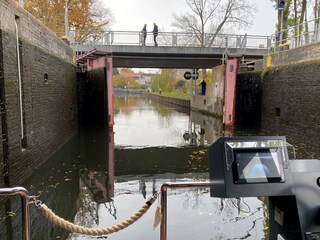 meinFERIENBOOT Schleuseneinfahrt