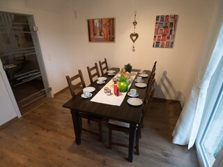 Eßzimmer Zugang  zu Terasse  Wohnzimmer und Küche