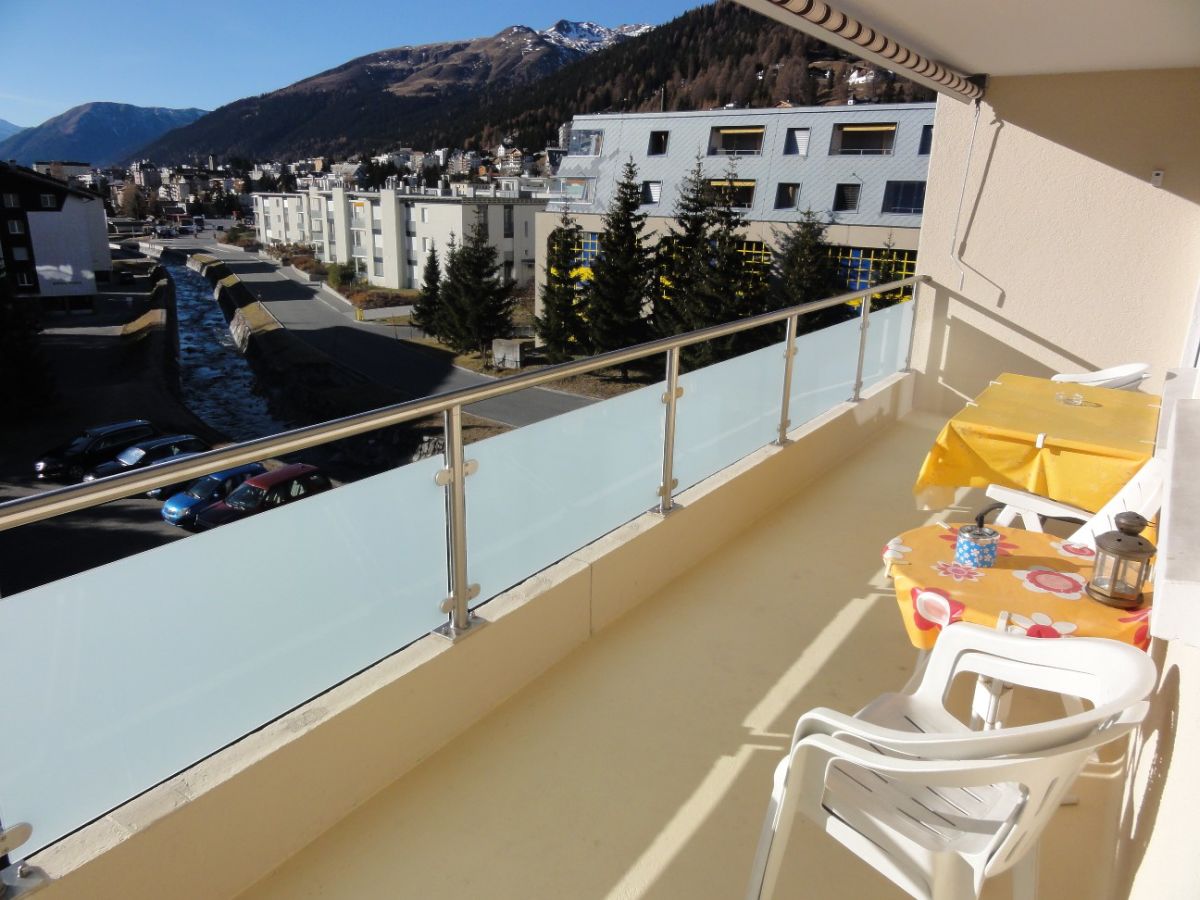 sonniger Balkon