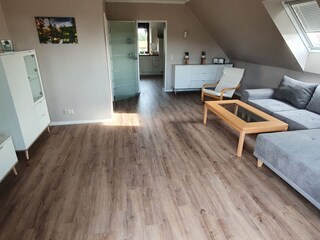Wohnzimmer Weitwinkelansicht 2