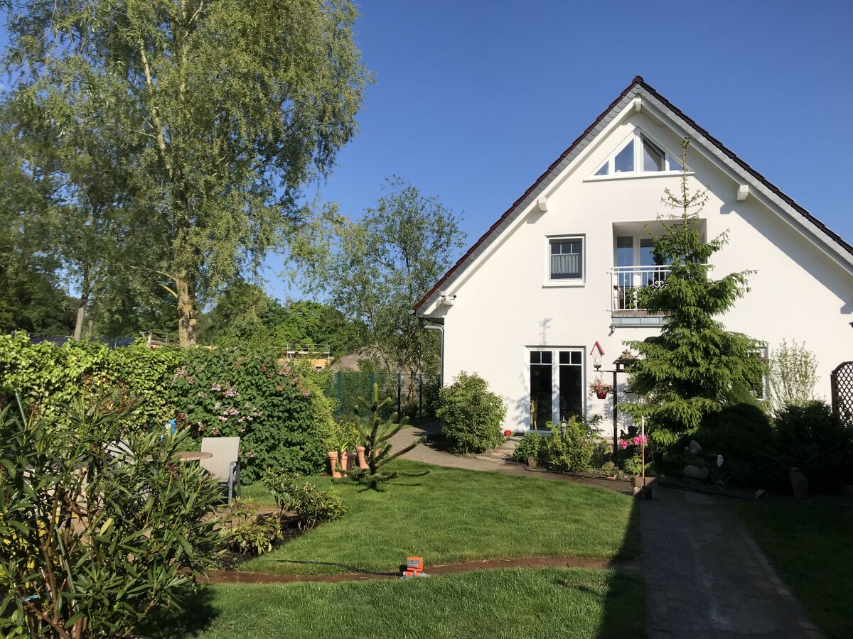 Der schöne Garten Ihrer Ferienwohnung Strandloper