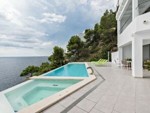 Exclusive villa in Costa de Canyamel - Canyamel - image1