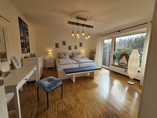 Hauptschlafzimmer, alle Zimmer mit Aussenjalousien