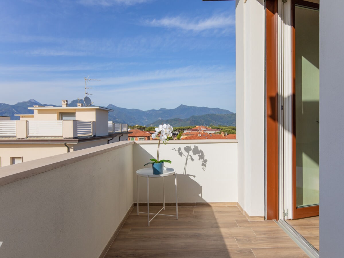 Schlafzimmer 1 mit Balkon