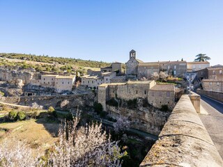 Maison de vacances Minerve Environnement 26