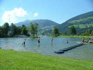 Hollesbach bathing lake