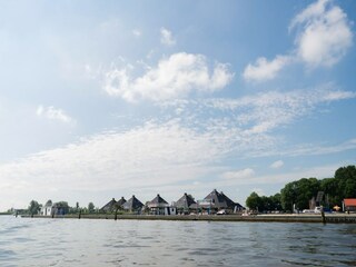 House boat Uitwellingerga  31