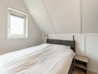 Holiday house Sint-Maartensdijk Features 11
