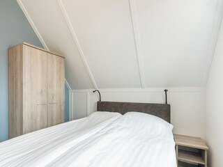 Holiday house Sint-Maartensdijk Features 24