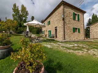 Farmhouse Caprese Michelangelo Outdoor Recording 2