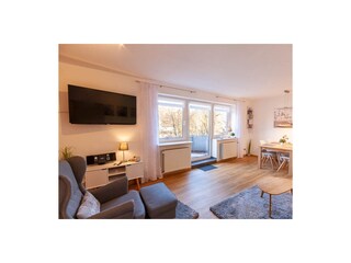 Wohn-/Essbereich mit offener Küche