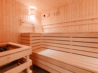 Sauna im Erdgeschoss