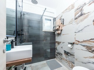 Villa Žbandaj Características 25