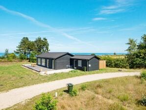 6 Personen Ferienhaus in Allingåbro - Fjellerup Strand - image1