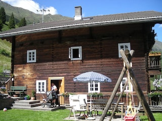 Spielplatz beim Haus