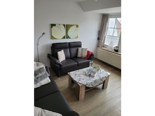 Sitzgarnitur (seit Dezember 2024 neue Ledergarnitur)