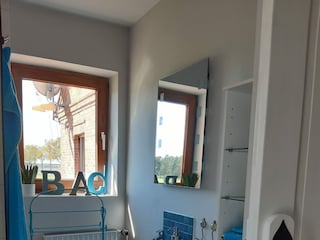 Auch hier: Ebenerdiger Duschzugang..