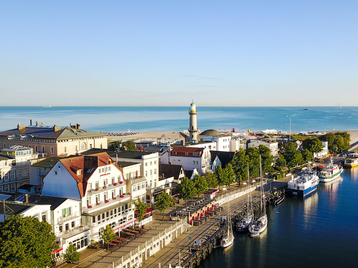 Warnemünde aus der Luft...