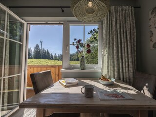 Appartement_Alpenrose_Essbereich_Feriendorf_Wallen