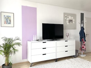 Schlafzimmer mit Flat-TV