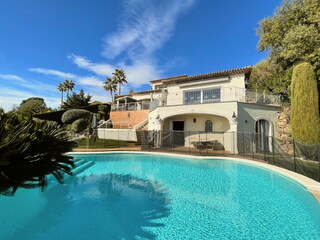 Villa Vivaldi mit Meerblick auf Cannes