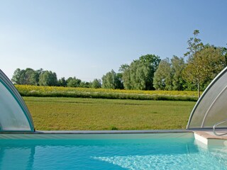 Long-distance view from the "convertible" pool