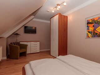 Third sleeping room with warm parquet floor