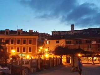 Abendstimmung am Hafen Porto Maurizio