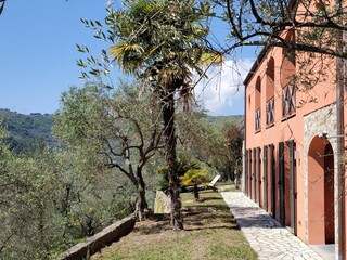 Villa Borgo Barlina, Blick in die Berge