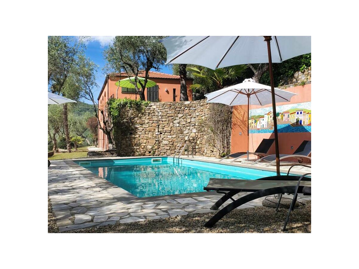 Villa Borgo Barlina, Pool