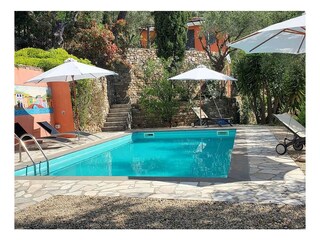 Villa Borgo Barlina, Pool