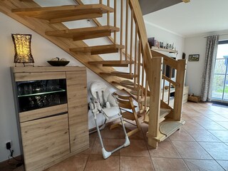 Zwei Markenhochstühle